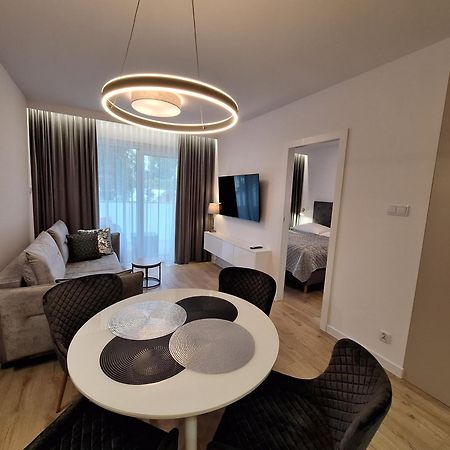 Modern White Kollataja 7A Apartment Kołobrzeg Exterior foto